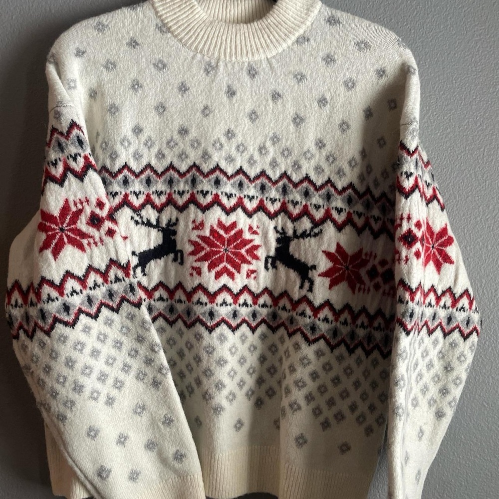 H&M vintage inspired Christmas sweater